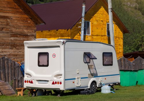 A camper on a good location on a backyard