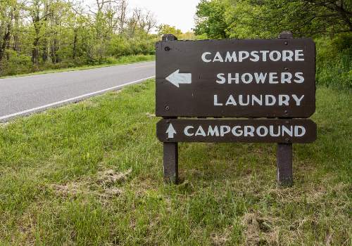 Campground features or amenities common in RV parks